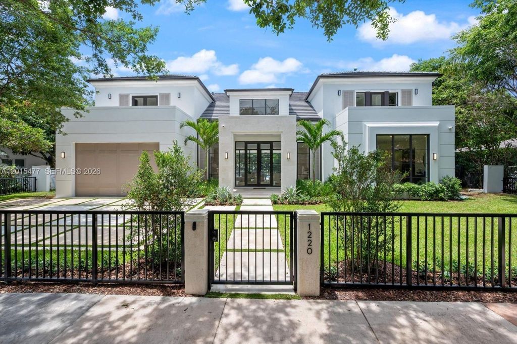 1220 S Alhambra Cir, Coral Gables, FL 33146