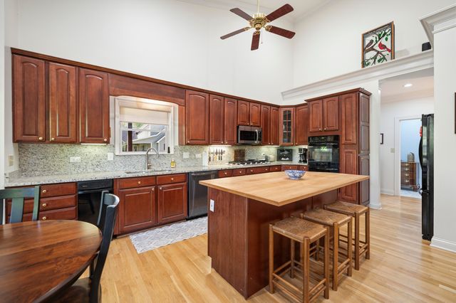 129 Taylor Avenue, Paris, KY 40361