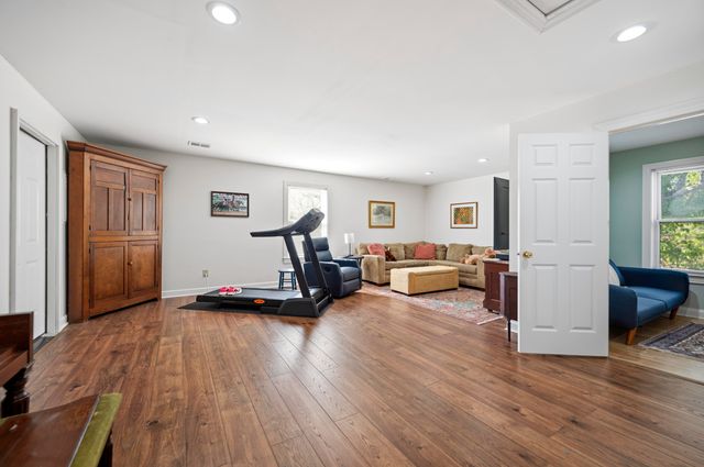 129 Taylor Avenue, Paris, KY 40361