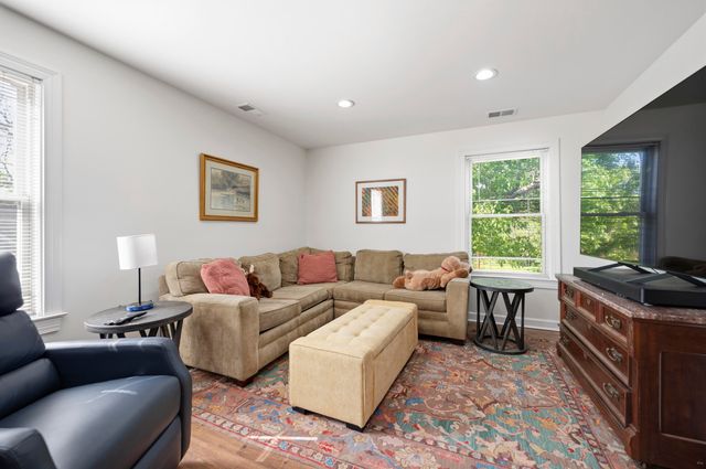 129 Taylor Avenue, Paris, KY 40361