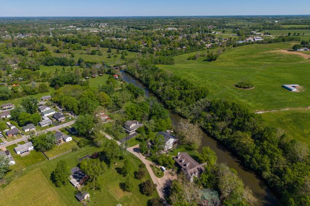 129 Taylor Avenue, Paris, KY 40361