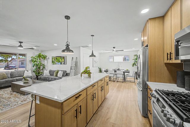 6708 E BELLEVIEW Street, Scottsdale, AZ 85257