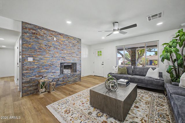 6708 E BELLEVIEW Street, Scottsdale, AZ 85257