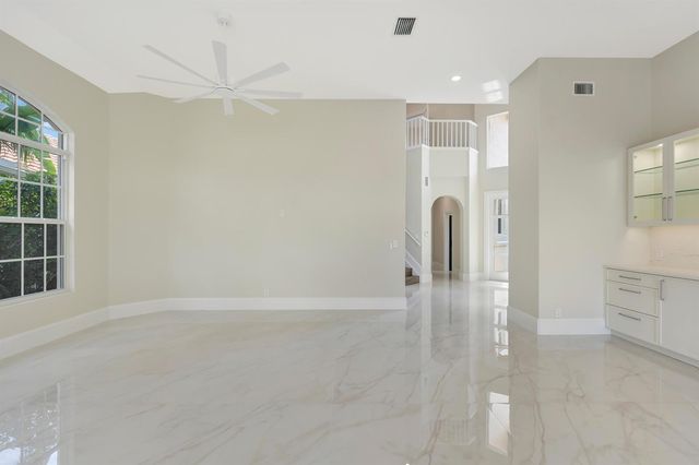 1012 Diamond Head Way, Palm Beach Gardens, FL 33418