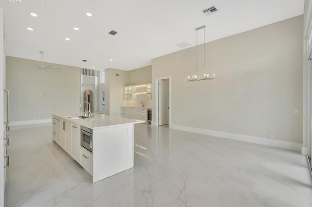 1012 Diamond Head Way, Palm Beach Gardens, FL 33418