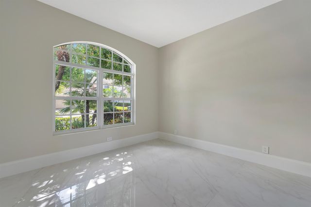 1012 Diamond Head Way, Palm Beach Gardens, FL 33418