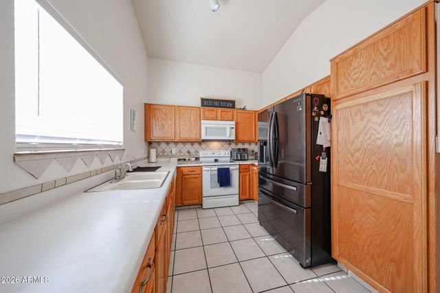 13709 W Ocotillo Lane, Surprise, AZ 85374