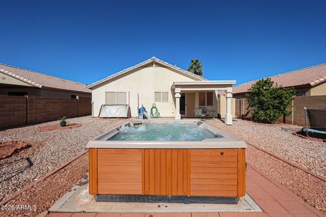 13709 W Ocotillo Lane, Surprise, AZ 85374