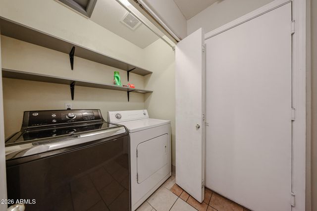 13709 W Ocotillo Lane, Surprise, AZ 85374