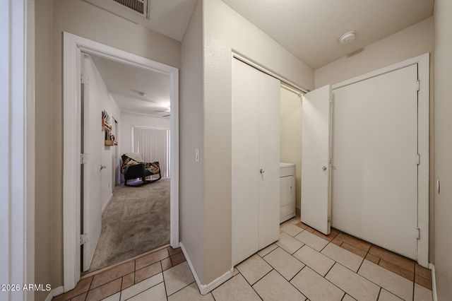 13709 W Ocotillo Lane, Surprise, AZ 85374