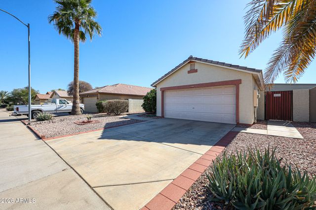 13709 W Ocotillo Lane, Surprise, AZ 85374