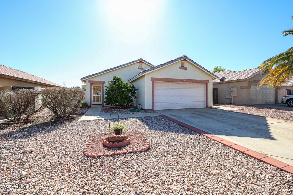 13709 W Ocotillo Lane, Surprise, AZ 85374