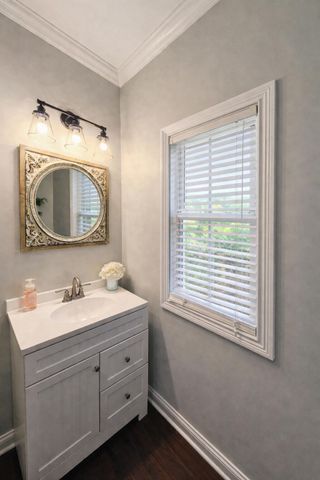 504 Shelburne Way, Nicholasville, KY 40356