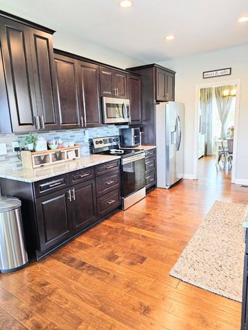 504 Shelburne Way, Nicholasville, KY 40356