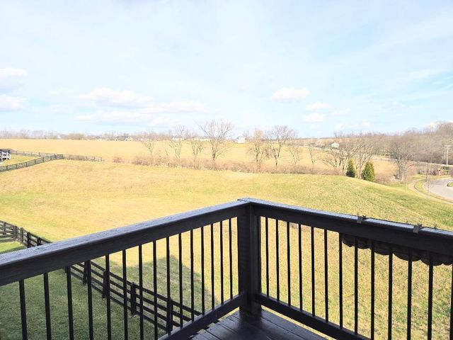 504 Shelburne Way, Nicholasville, KY 40356