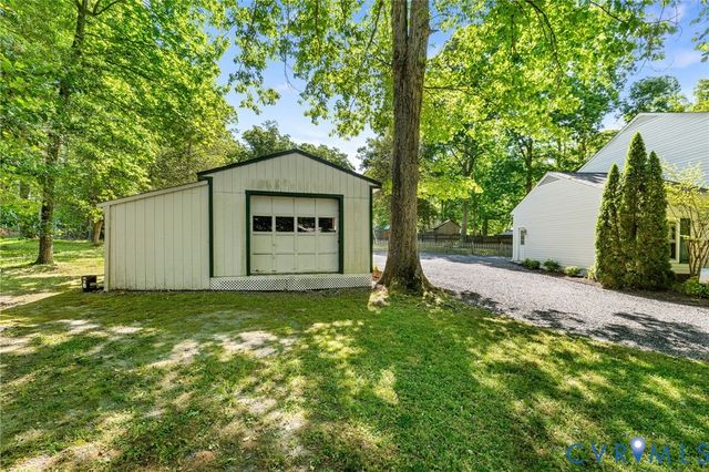 1197 Red Coach Ln, Sandston, VA 23150