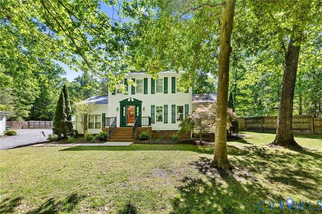 1197 Red Coach Ln, Sandston, VA 23150