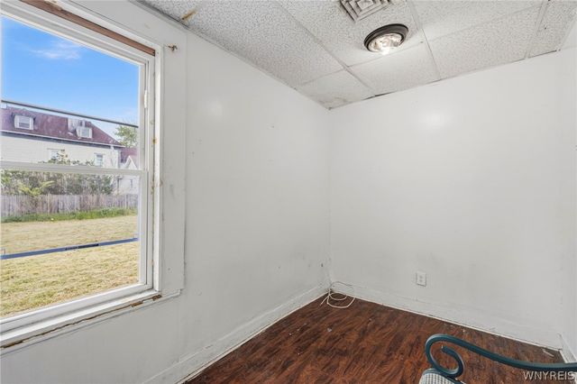 165 Glenwood Avenue, Buffalo, NY 14208