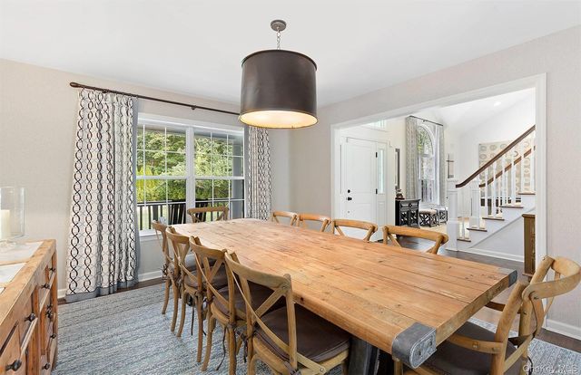 1 Blueberry Lane, Quogue, NY 11959