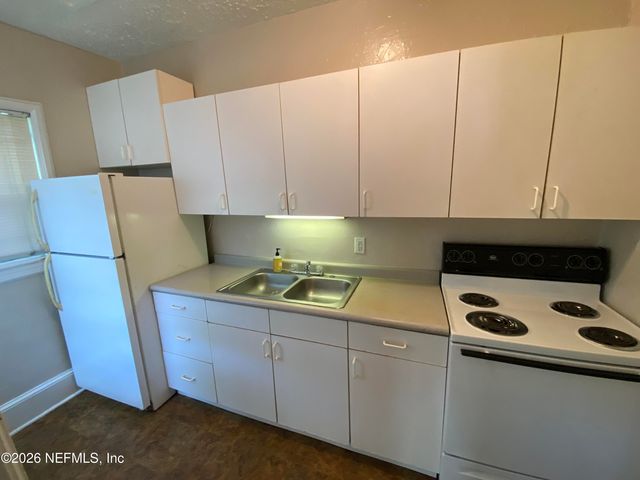 2231 ERNEST Street, Jacksonville, FL 32204