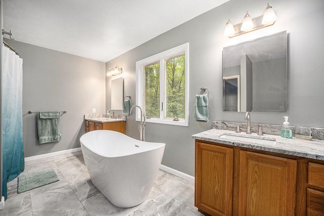 36862 49th Avenue, Paw Paw Twp, MI 49079