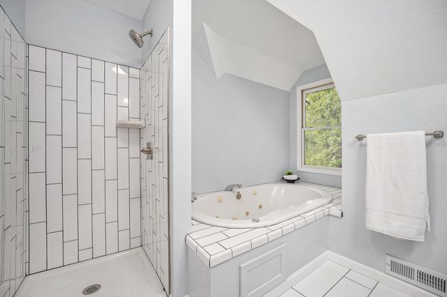 36862 49th Avenue, Paw Paw Twp, MI 49079