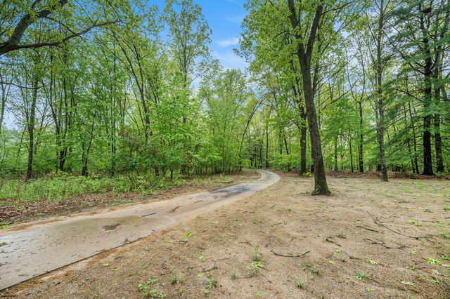 36862 49th Avenue, Paw Paw Twp, MI 49079