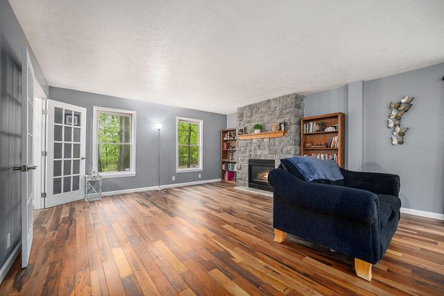 36862 49th Avenue, Paw Paw Twp, MI 49079