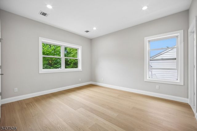 5 Briar Cliff Rd, Livingston Twp., NJ 07039