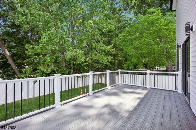 5 Briar Cliff Rd, Livingston Twp., NJ 07039