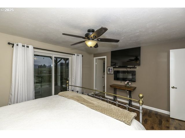 2918 Se MARANATHA Ct, Turner, OR 97392