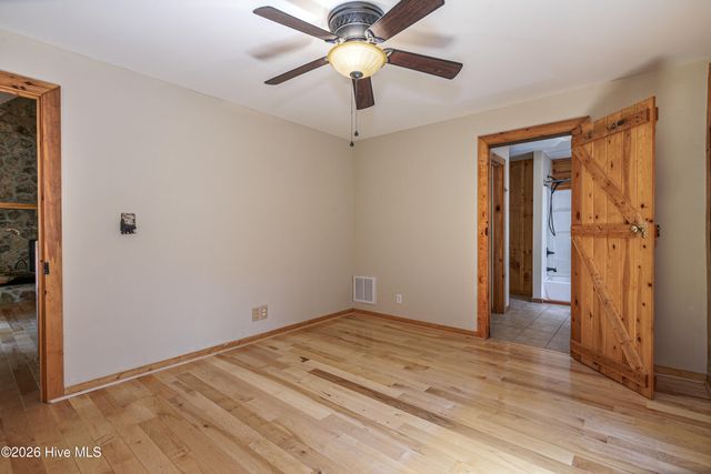 44 Red Wolf Trail, Blairsville, GA 30512