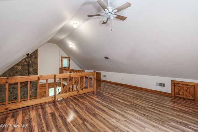 44 Red Wolf Trail, Blairsville, GA 30512