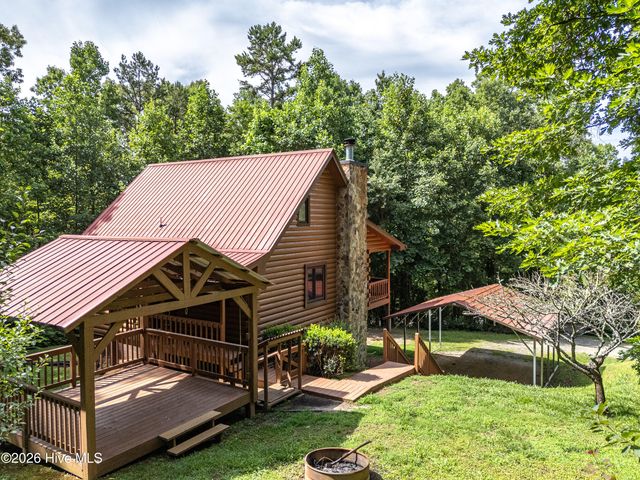 44 Red Wolf Trail, Blairsville, GA 30512