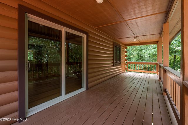 44 Red Wolf Trail, Blairsville, GA 30512