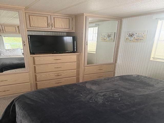 194 Buckley Rd Unit 2, Weare, NH 03281