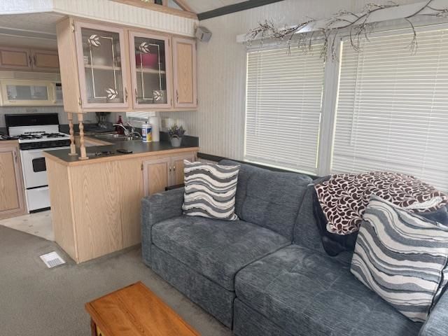 194 Buckley Rd Unit 2, Weare, NH 03281