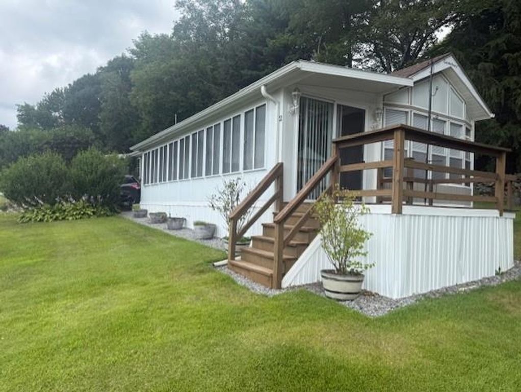 194 Buckley Rd Unit 2, Weare, NH 03281