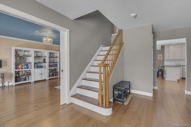 15 Eton Road, Farmingville, NY 11738