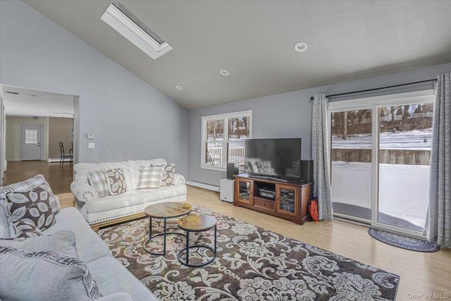 15 Eton Road, Farmingville, NY 11738