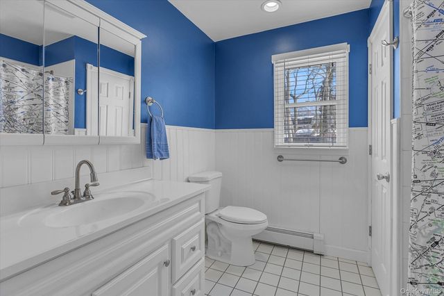 15 Eton Road, Farmingville, NY 11738