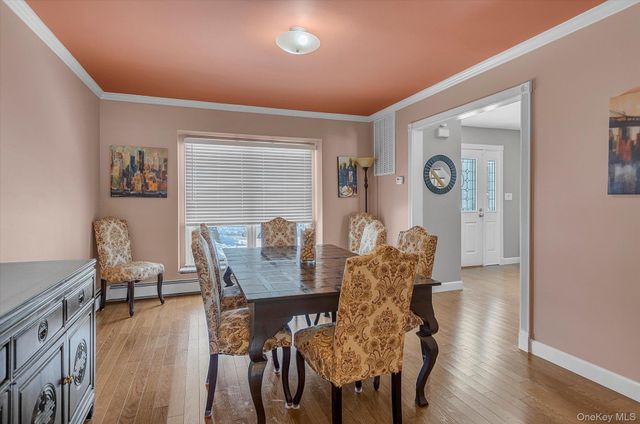 15 Eton Road, Farmingville, NY 11738