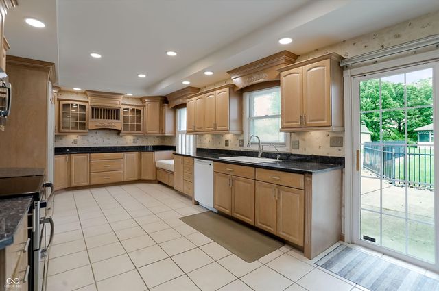 9410 Pentecost Road, Indianapolis, IN 46239