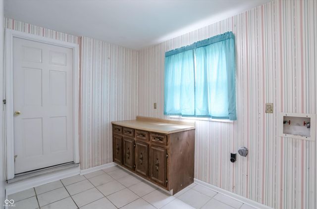 9410 Pentecost Road, Indianapolis, IN 46239