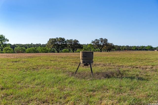 0005 Clearwater, Comfort, TX 78006
