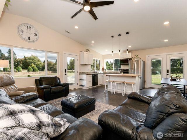 14300 NE 172nd Circle, Brush Prairie, WA 98606