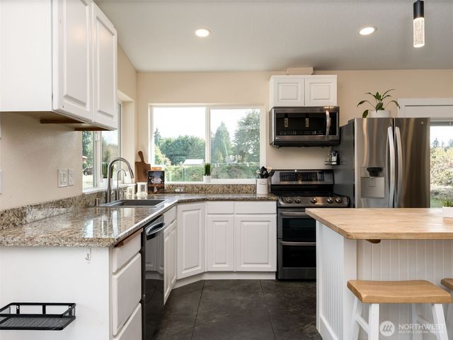 14300 NE 172nd Circle, Brush Prairie, WA 98606