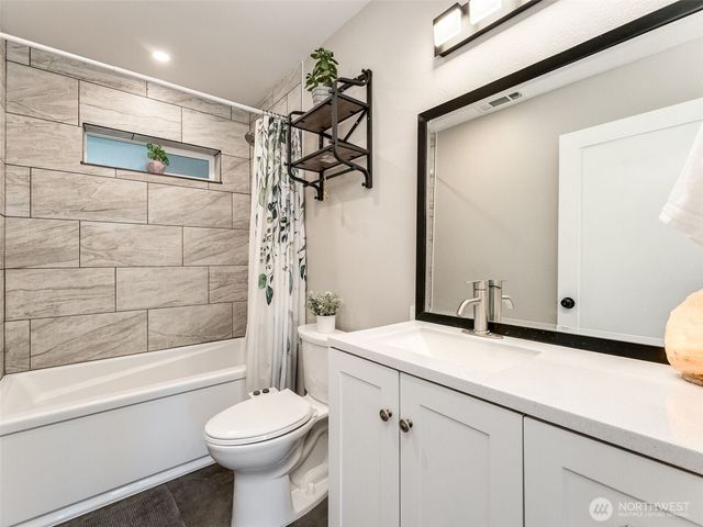 14300 NE 172nd Circle, Brush Prairie, WA 98606