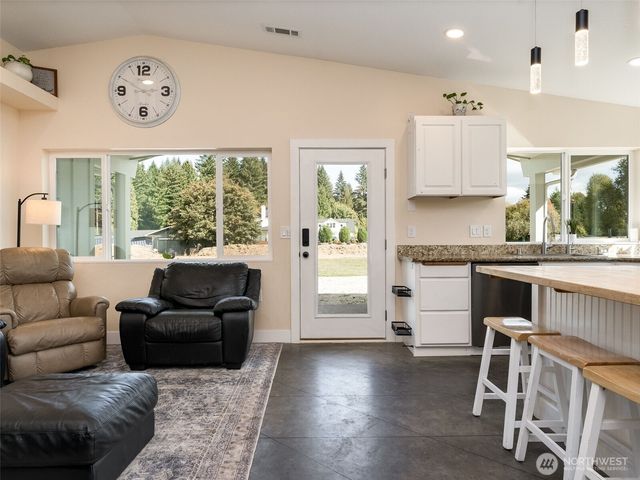 14300 NE 172nd Circle, Brush Prairie, WA 98606