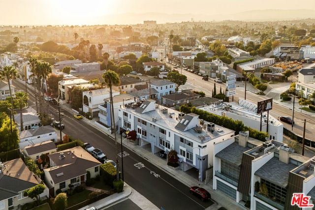 691 Mildred Avenue 2, Los Angeles, CA 90291